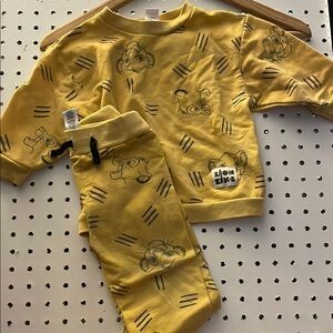 Yellow Lion King Kids Sweatshirt and Pants Set